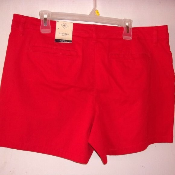 St Johns Bay High Risk Red Size 16 Shorts NWT - Picture 6 of 7